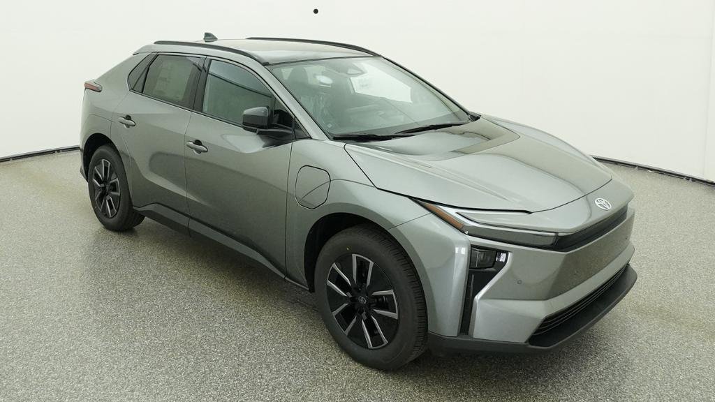 New 2026 Heavy Metal Toyota XLE image 18