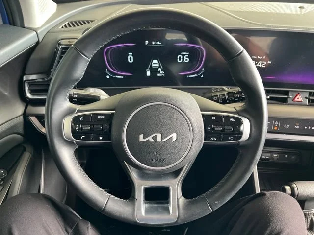 Certified Used 2025 Sapphire Blue Kia EX image 23