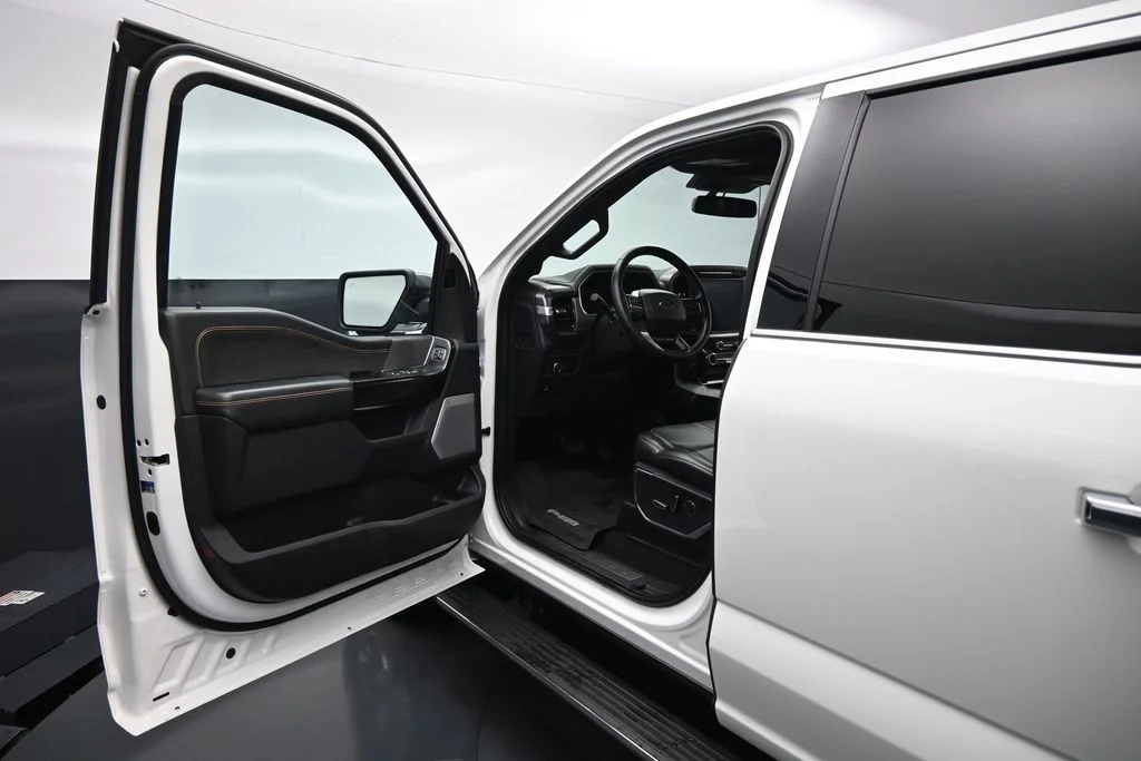 Used 2023 White Ford Platinum image 9