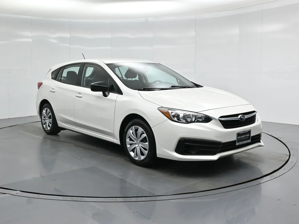 Used 2021 White Subaru Base image 51