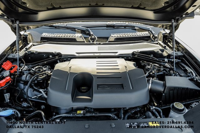 Used 2025 Santorini Black Metallic Land Rover X-Dynamic SE image 54