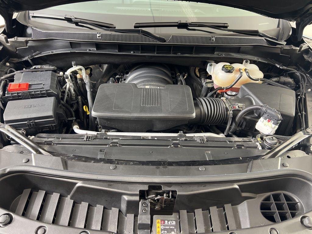 Used 2025 Black Chevrolet RST image 28