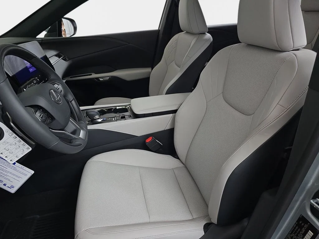 2026 Lexus RX 350 Premium - Photo 15