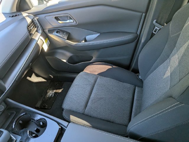New 2027 Deep Ocean Blue Pearl Nissan SV image 16