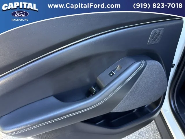 Used 2025 White Ford Premium image 17