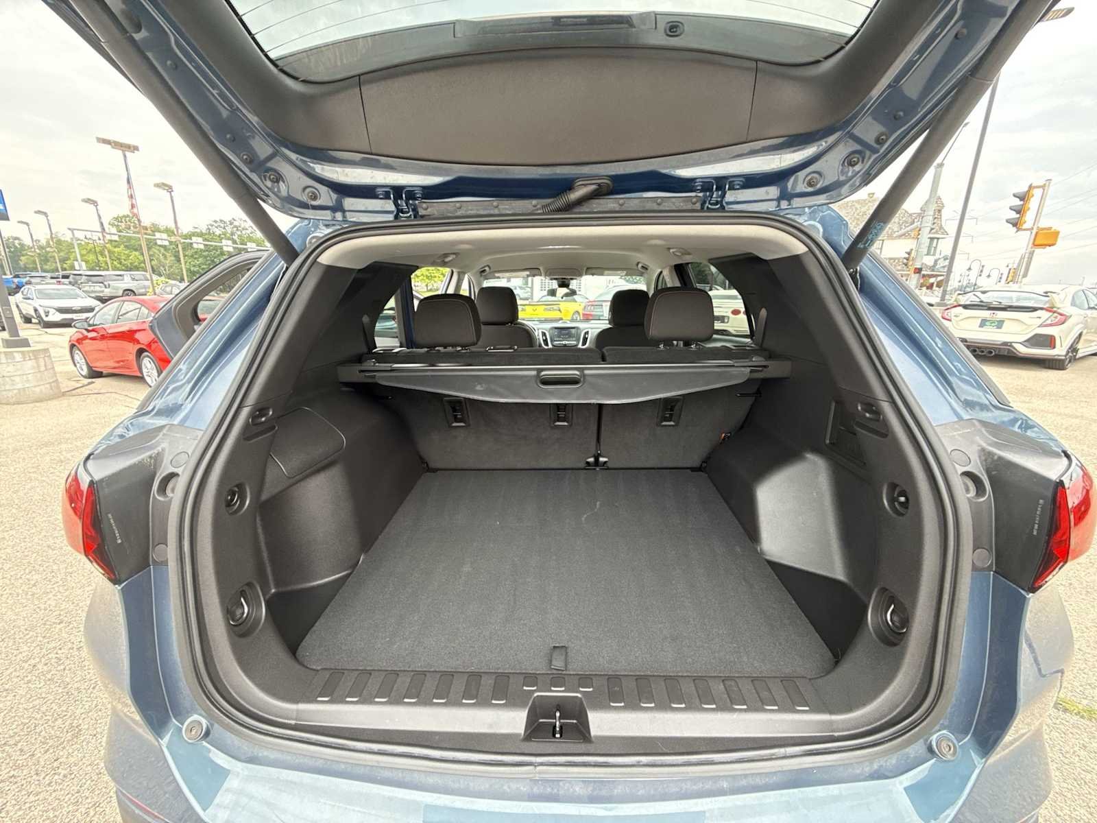 2024 Chevrolet Equinox LT - Photo 24