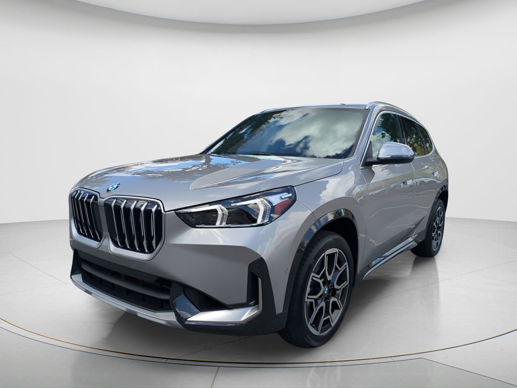 Used 2026 Silver BMW xDrive28i image 1