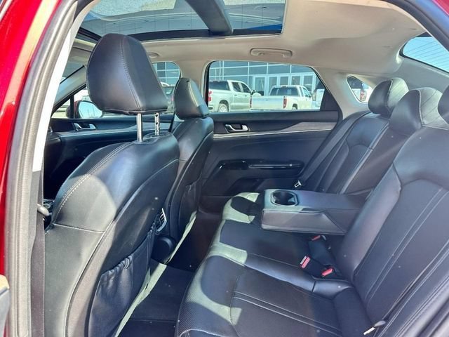 Used 2022 Red Kia EX image 10