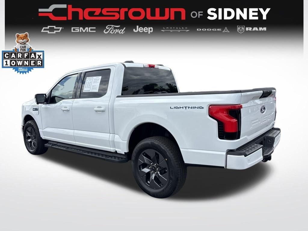 2025 Ford F-150 Lightning Flash - Photo 3