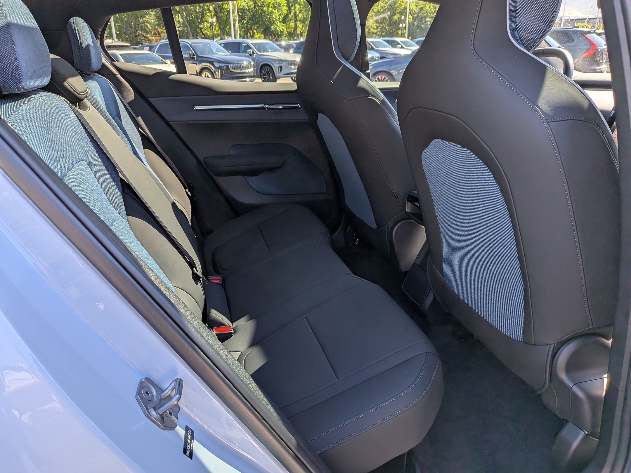 Certified Used 2025 Cloud Volvo Ultra image 27