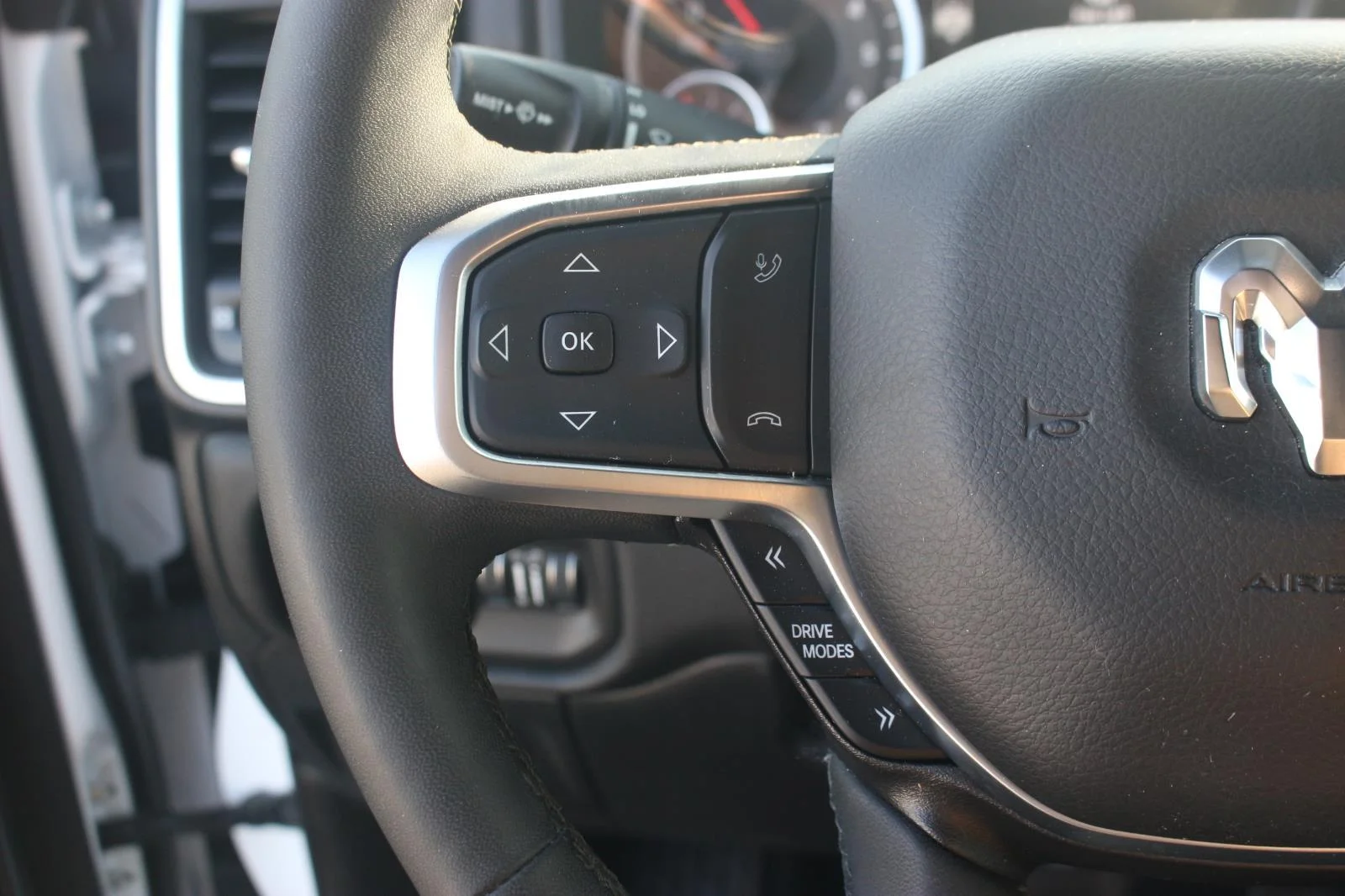 Used 2025 White Ram Big Horn image 19