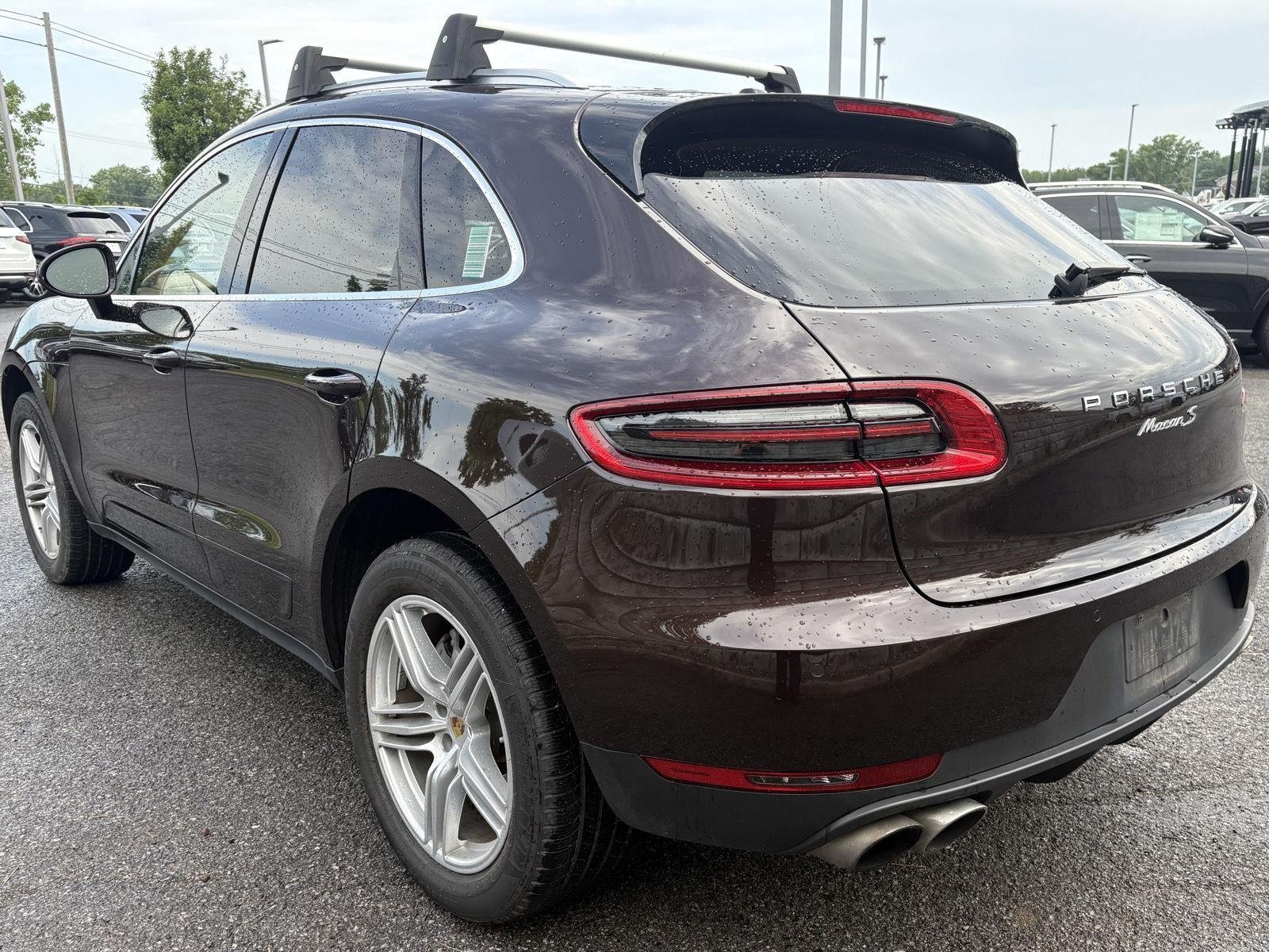 Used 2016  Porsche S image 4