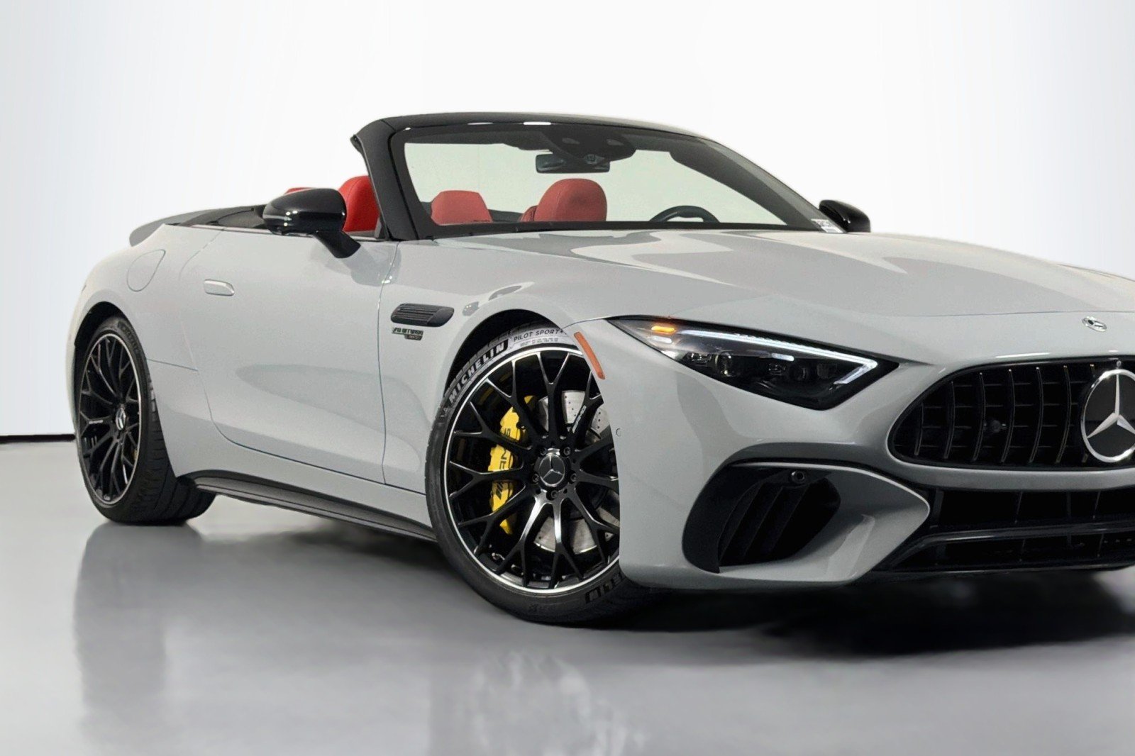 Certified Used 2022 MANUFAKTUR Alpine Grey Mercedes-Benz AMG® 63 image 16