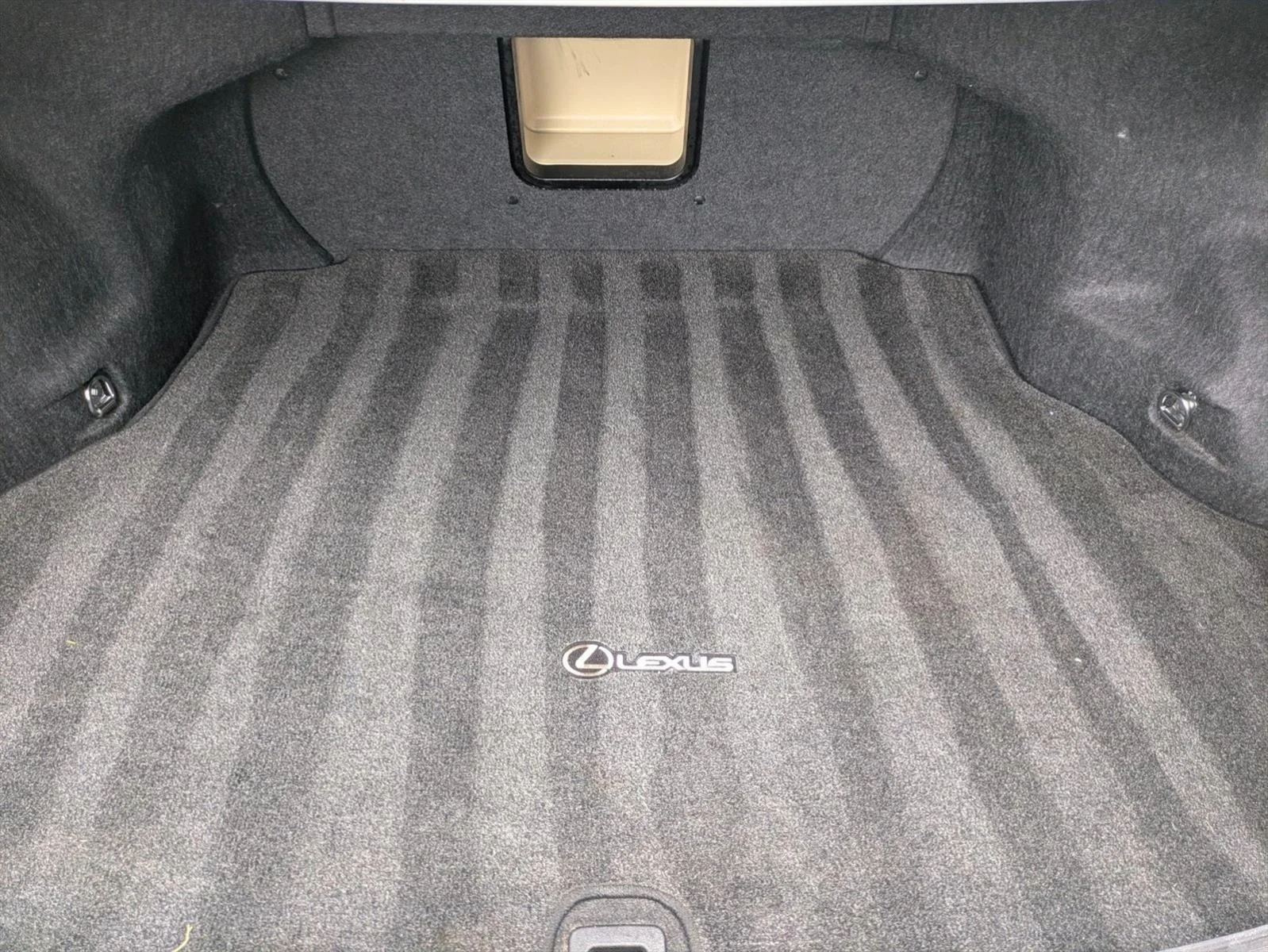 Used 2014 Starfire Pearl Lexus  image 6