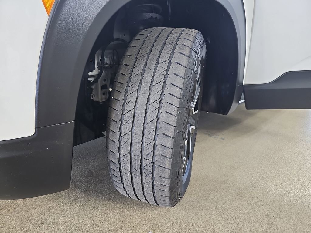 Certified Used 2024 Summit White Chevrolet ACTIV image 36