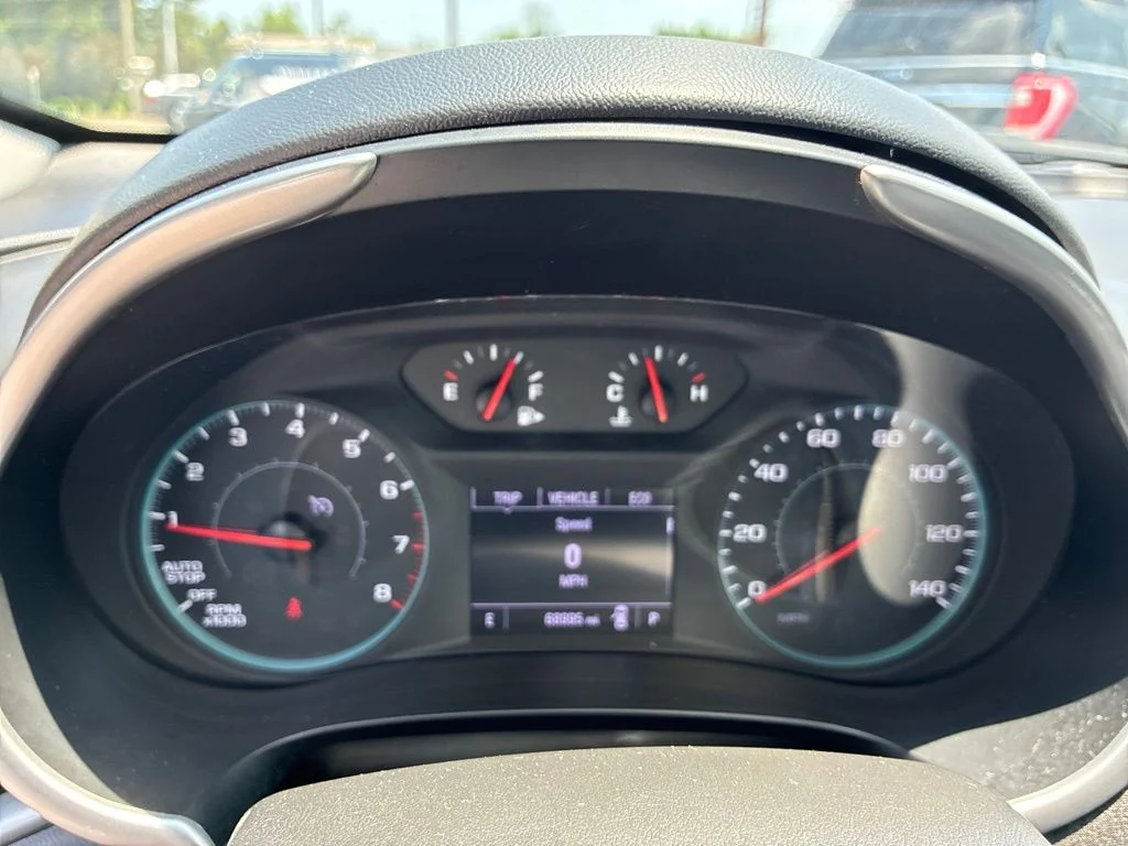 Used 2024 Gray Chevrolet LT image 17