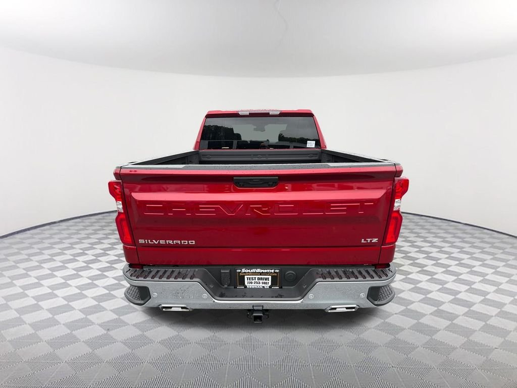 2025 Chevrolet Silverado 1500 LTZ - Photo 6