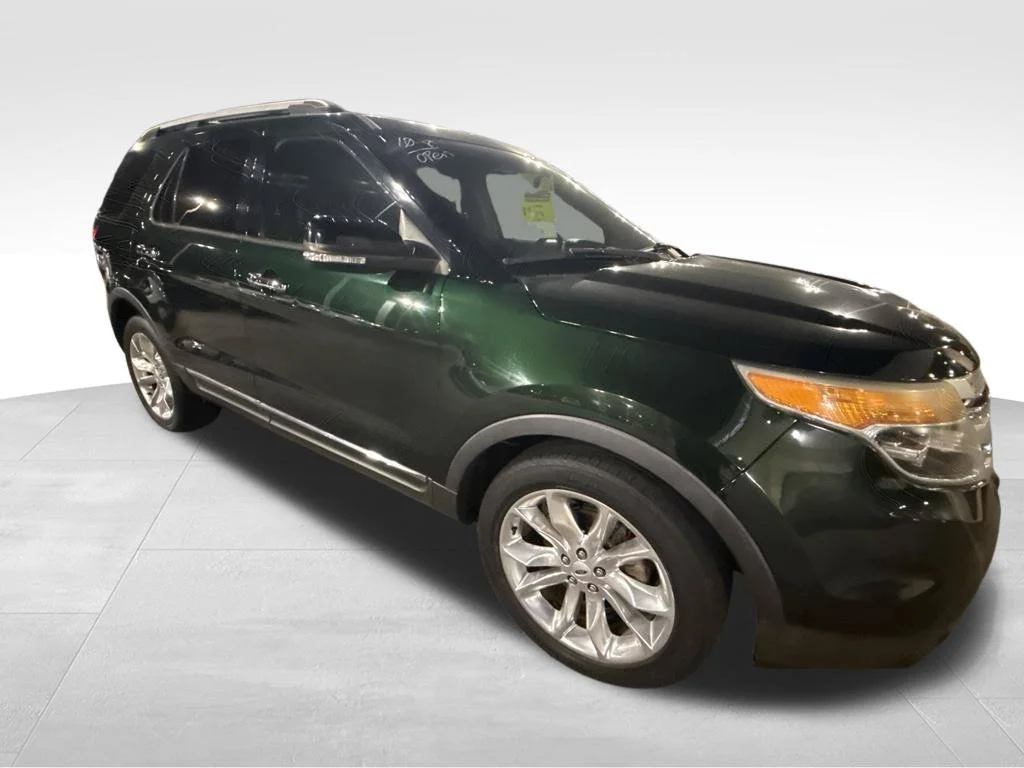Used 2013 Green Ford XLT image 7