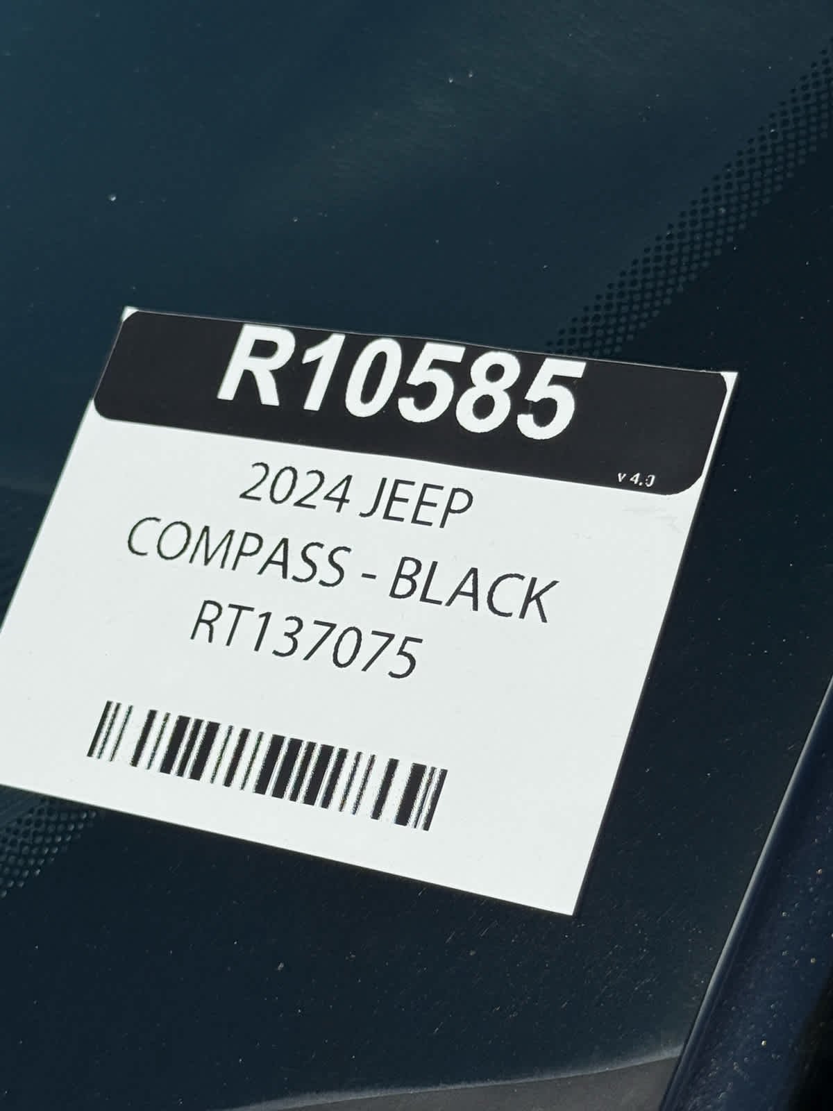 Used 2024 Diamond Black Crystal Pearlcoat Jeep Trailhawk image 31