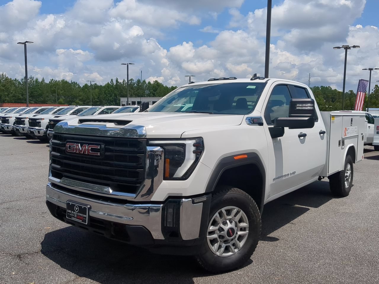 New 2026 Summit White GMC Pro image 1