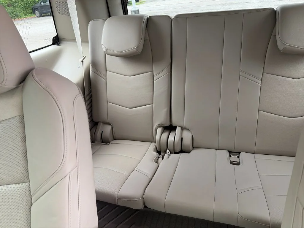 Used 2020 White Cadillac Premium Luxury image 19