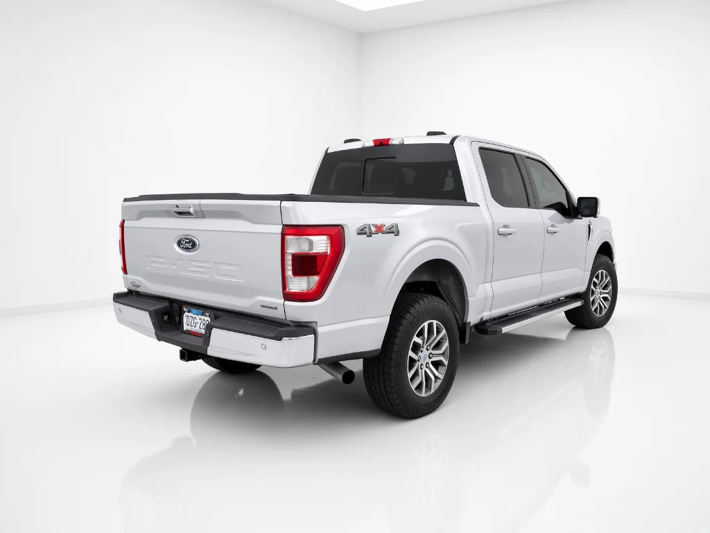 Used 2021 Space White Metallic Ford LARIAT image 7