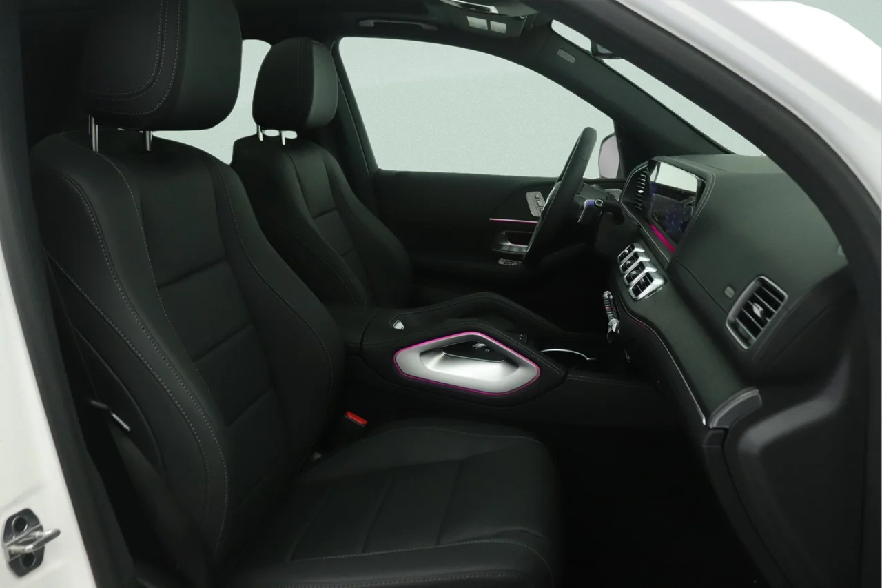 New 2026 Polar White Mercedes-Benz 450e 4MATIC® image 7