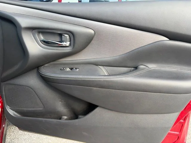 Used 2022 Red Nissan SV image 14
