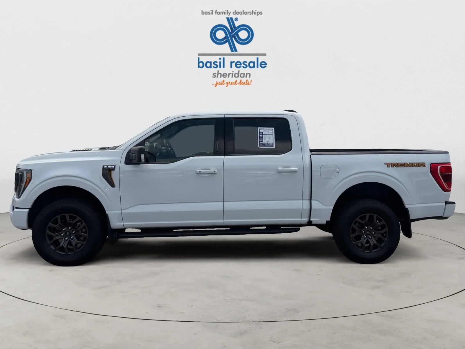 Used 2023 Oxford White Ford Tremor image 3