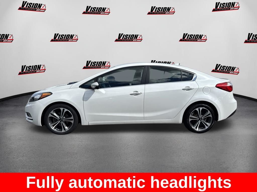 Used 2016 White Kia EX image 9