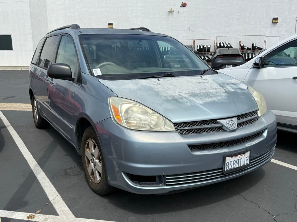 2005 Toyota Sienna LE 7-Passenger's photo