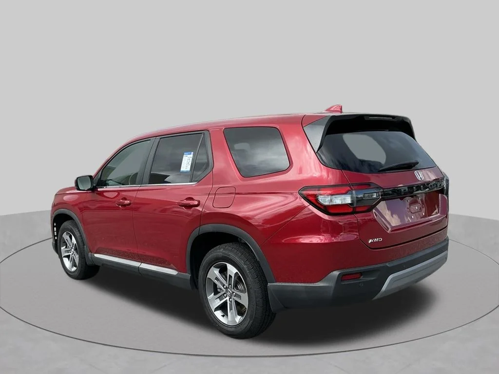 Used 2024 Red Honda EX-L image 4