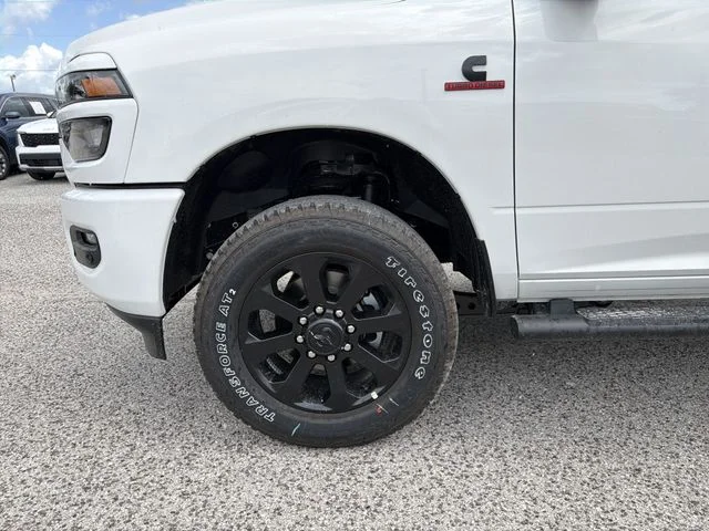 New 2026 Bright White Clear-Coat Exterior Paint RAM Tradesman image 31