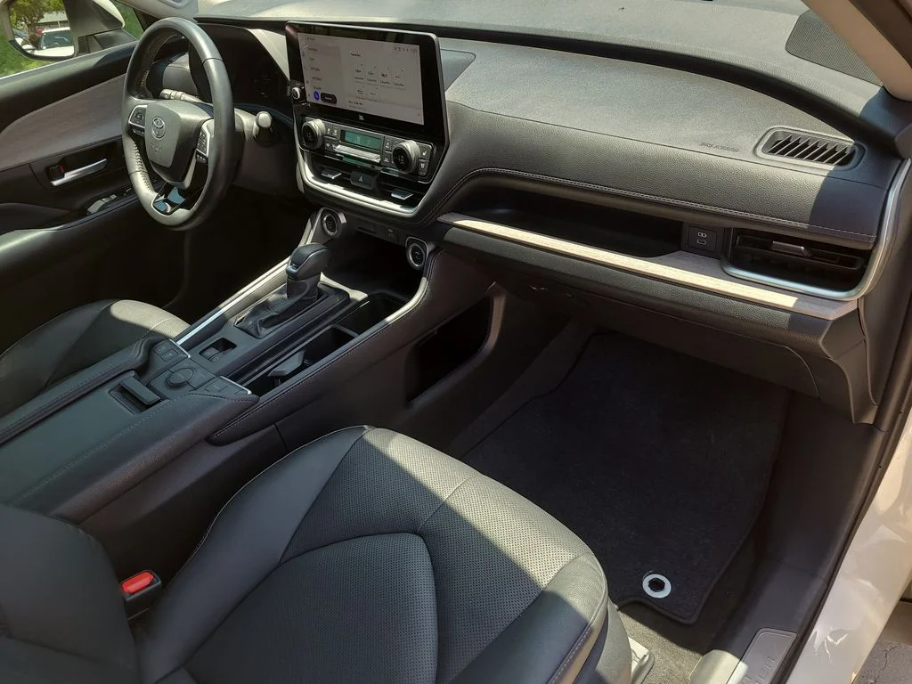 Used 2024 White Toyota Limited image 10