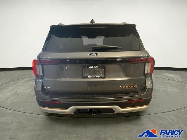 New 2026 Carbonized Gray Metallic Ford Tremor® image 3