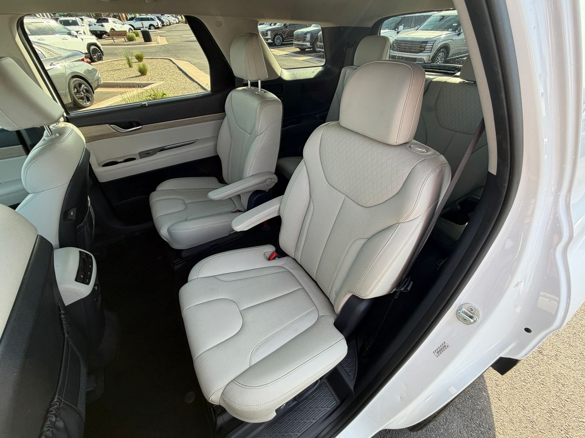 Used 2021 White Hyundai SEL image 33