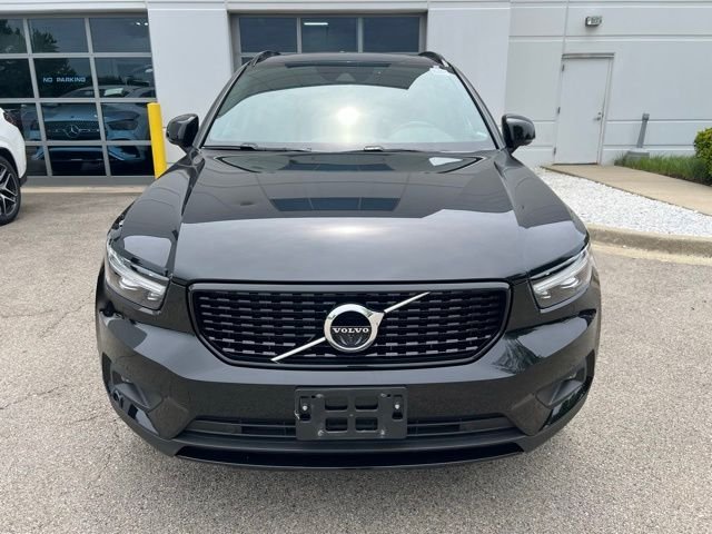 2020 Volvo XC40 T5 R-Design AWD's photo