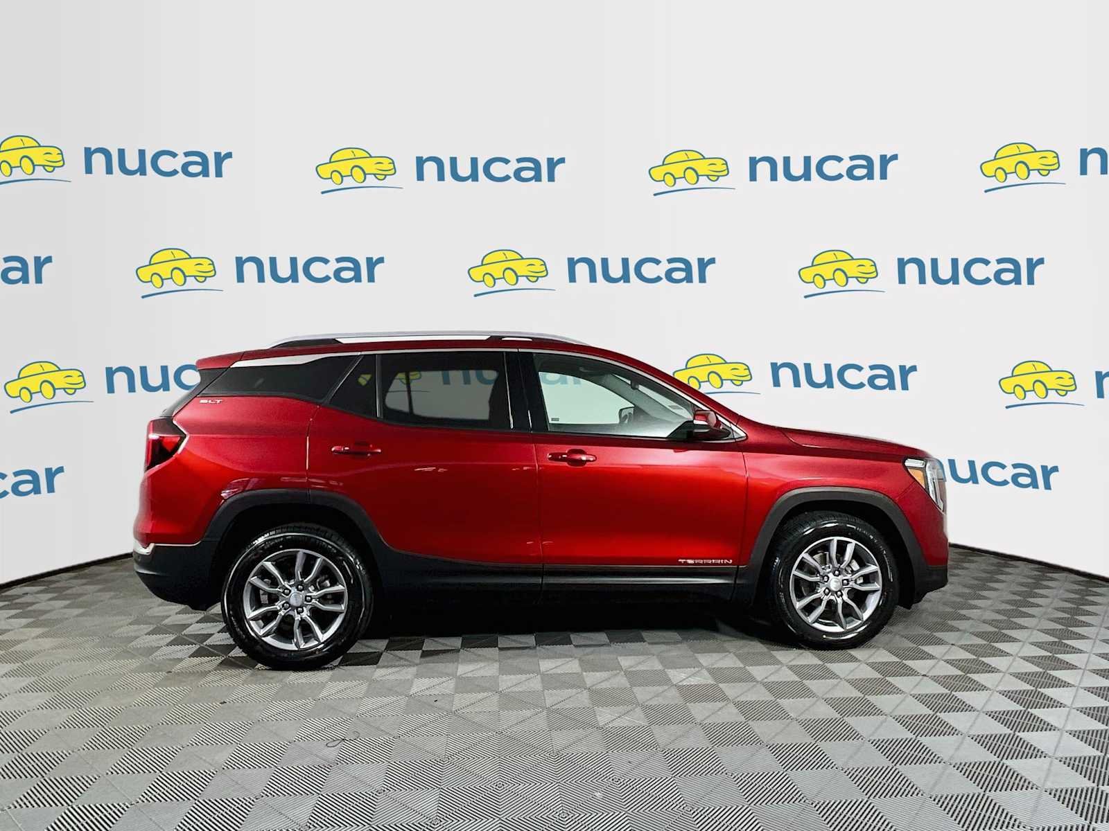 Used 2022 Cayenne Red Tintcoat GMC SLT image 8