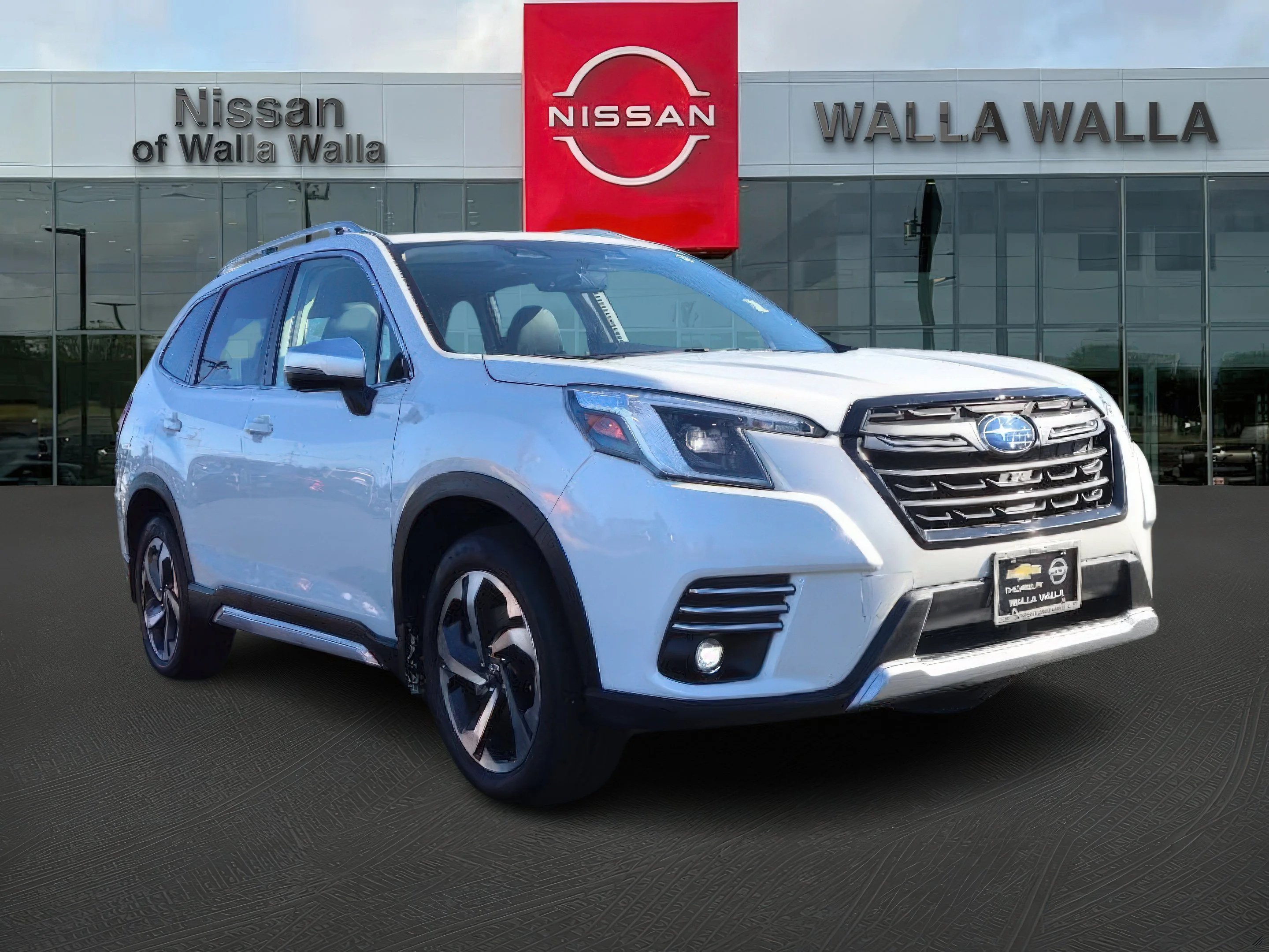 2022 Subaru Forester Touring's photo
