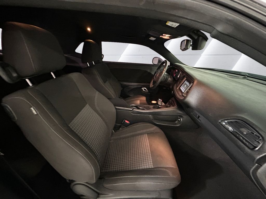 Used 2023 Silver Dodge SXT image 13
