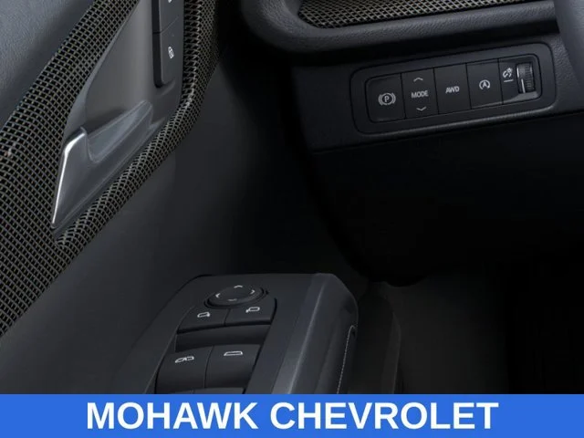 New 2027 Polar White Tricoat Chevrolet Z71 image 22