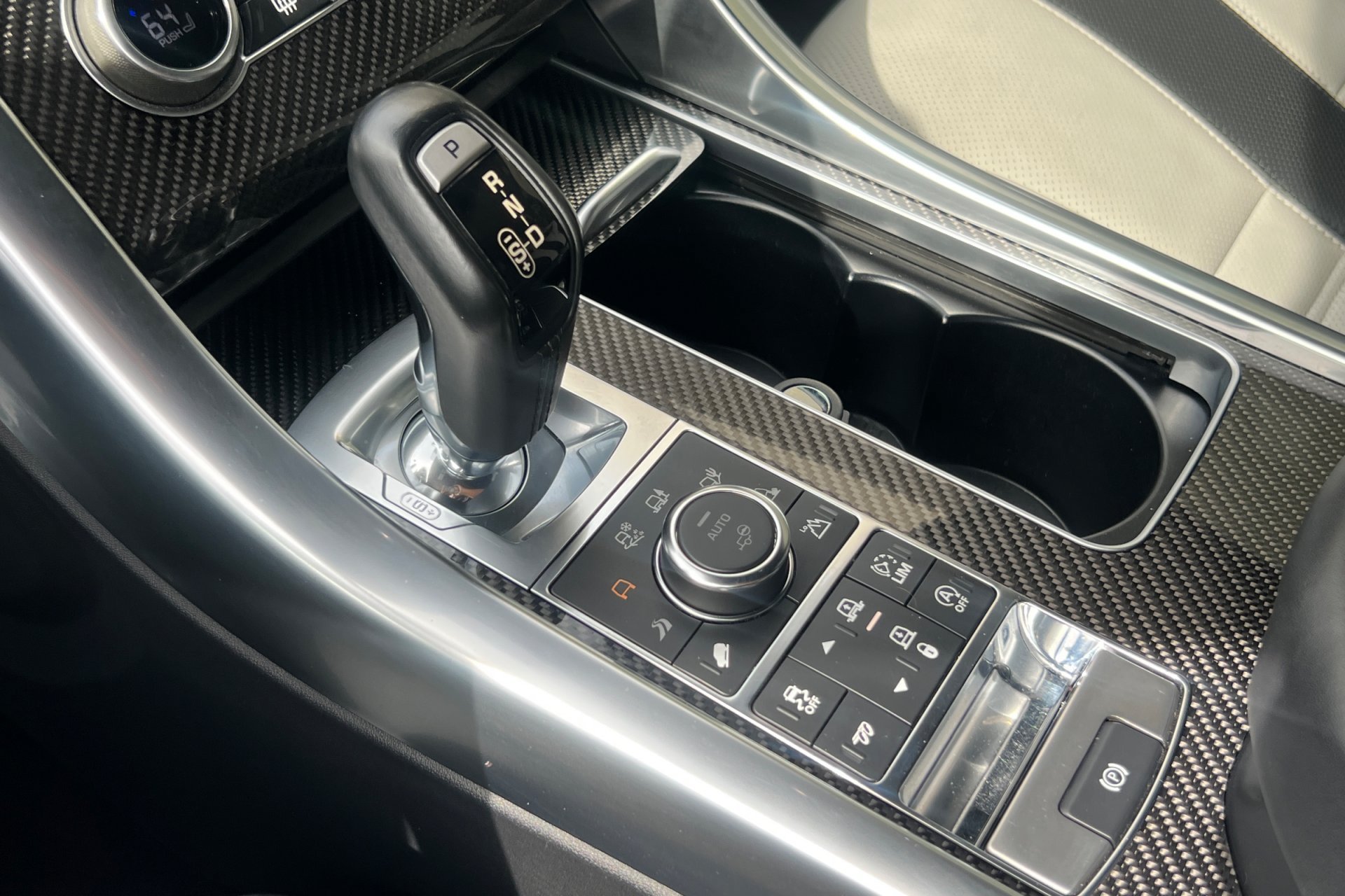 Used 2017 Borealis Black Metallic Land Rover SVR image 24