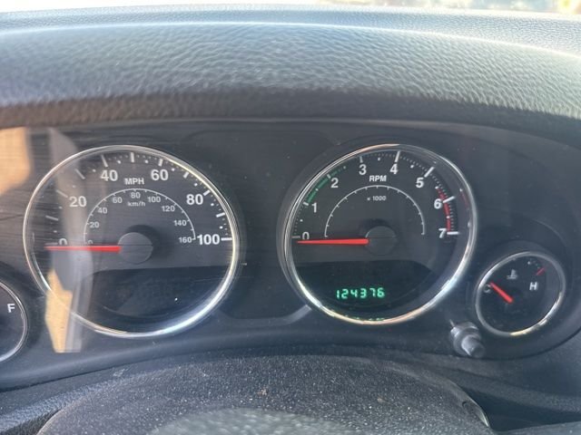 Used 2011 Silver Jeep Unlimited Sport image 8