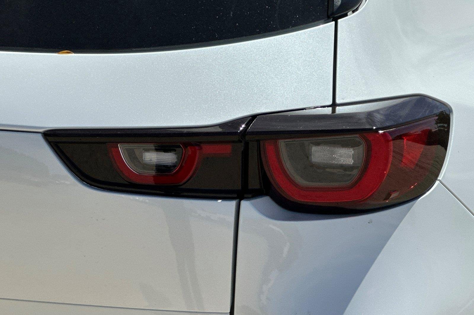 New 2026 Wind Chill Pearl Mazda 2.5 S Premium image 32