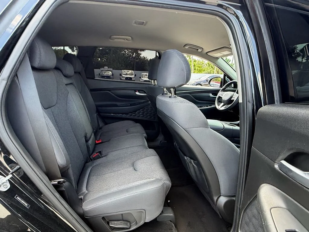 Used 2022 Black Hyundai SEL image 16