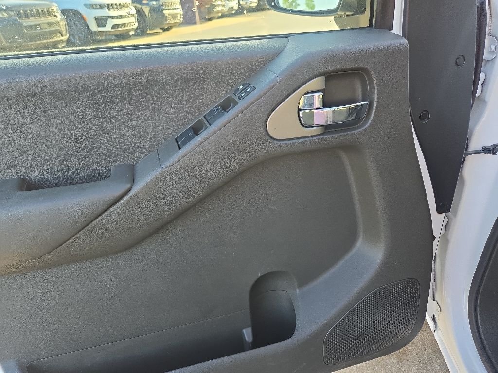 Used 2012  Suzuki Sport image 34