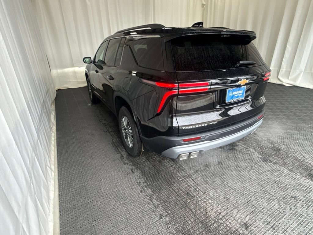 2027 Chevrolet Traverse LT - Photo 5