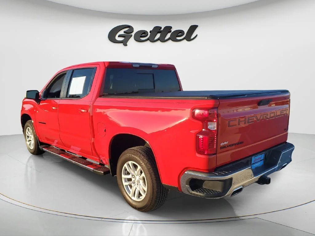 Used 2021 RED HOT Chevrolet LT image 7