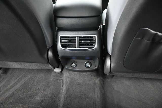 Used 2023 White Hyundai SEL image 27