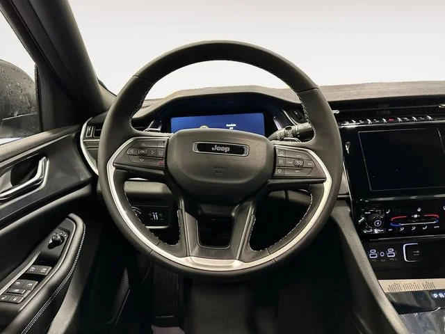 2025 Jeep Grand Cherokee L Laredo - Photo 12